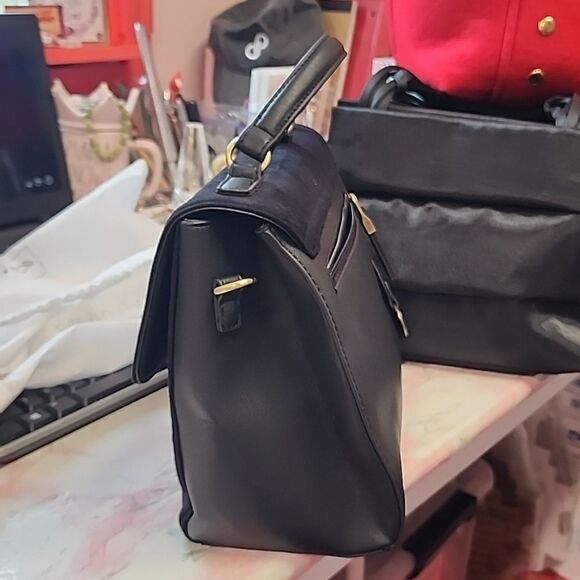 CAPRISA PENELOPE & MONICA CRUZ BLACK SUEDE LEATHER HANDBAG NWOT - Picture 8 of 11